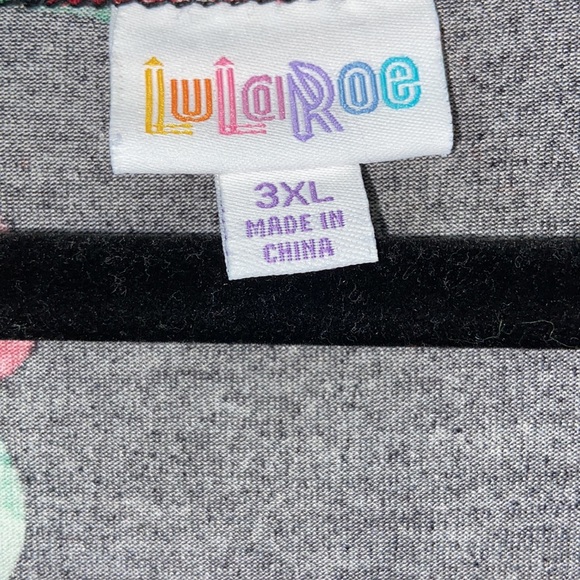 LuLaRoe Black Tunic with Fun Cherry Pattern. Size 3XL. EUC. - Picture 4 of 4